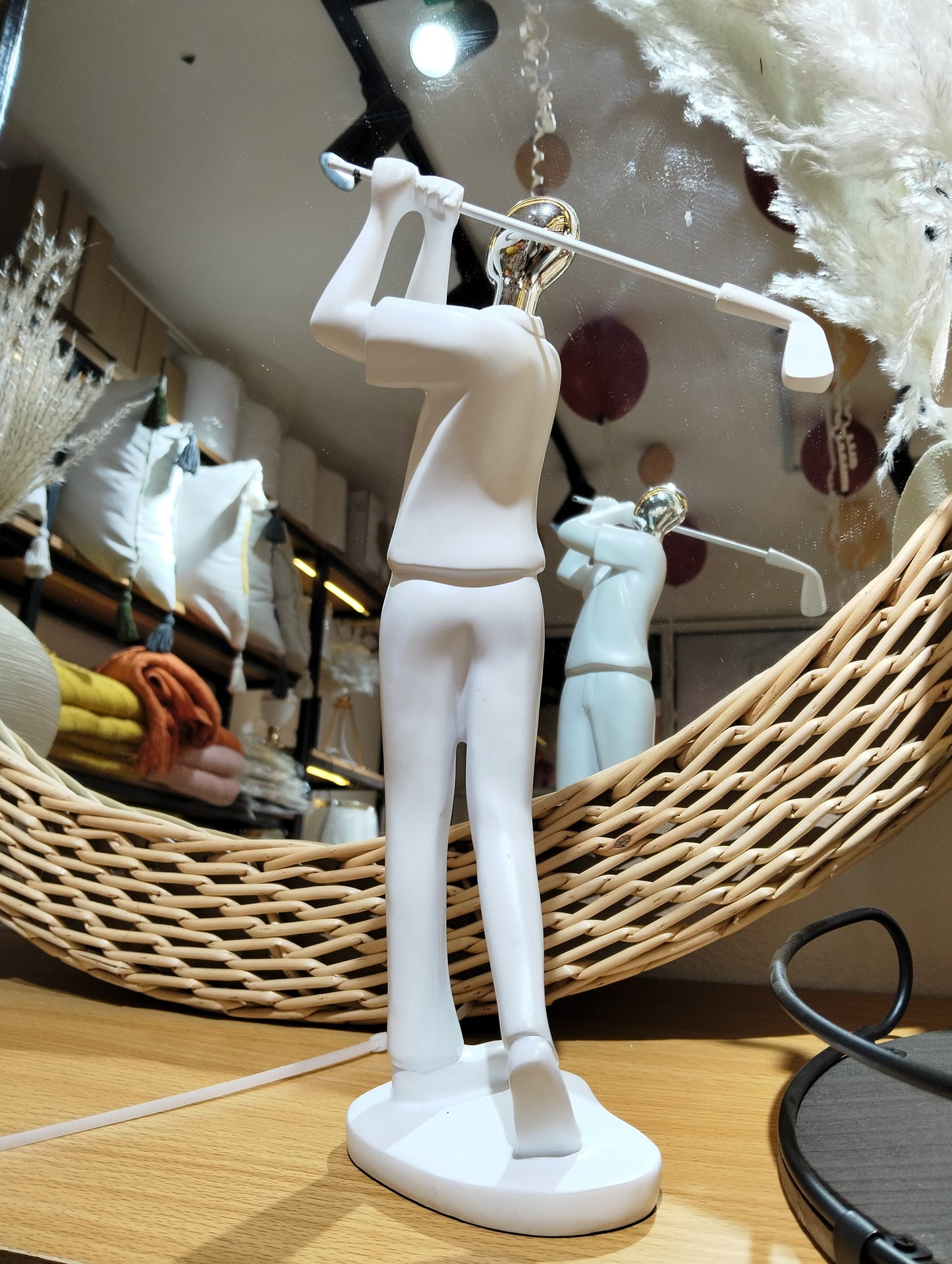 Office/home figure/golfing Modeling Resin Table Ornaments