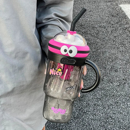 Ice-cream cup/milkshake cup with straw