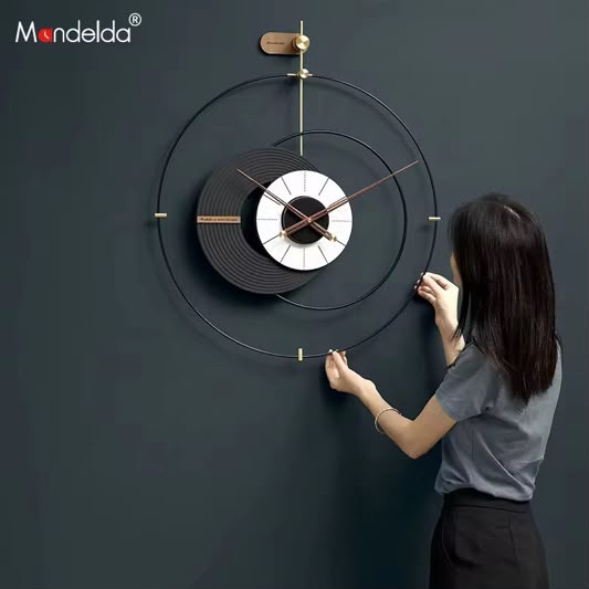Abstract Luxury Wall Clock (Black)