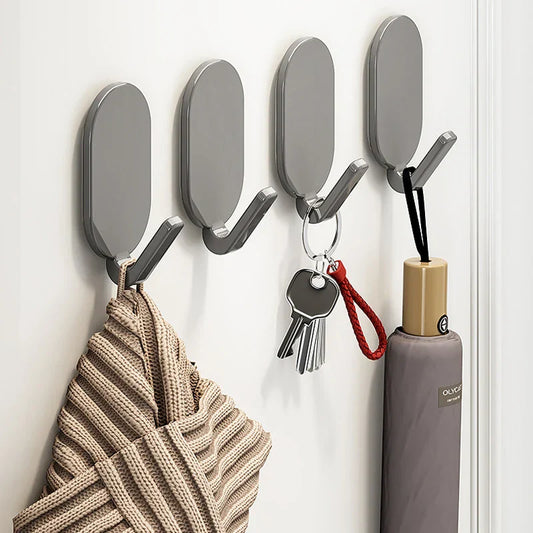 A pair of hooks metallic