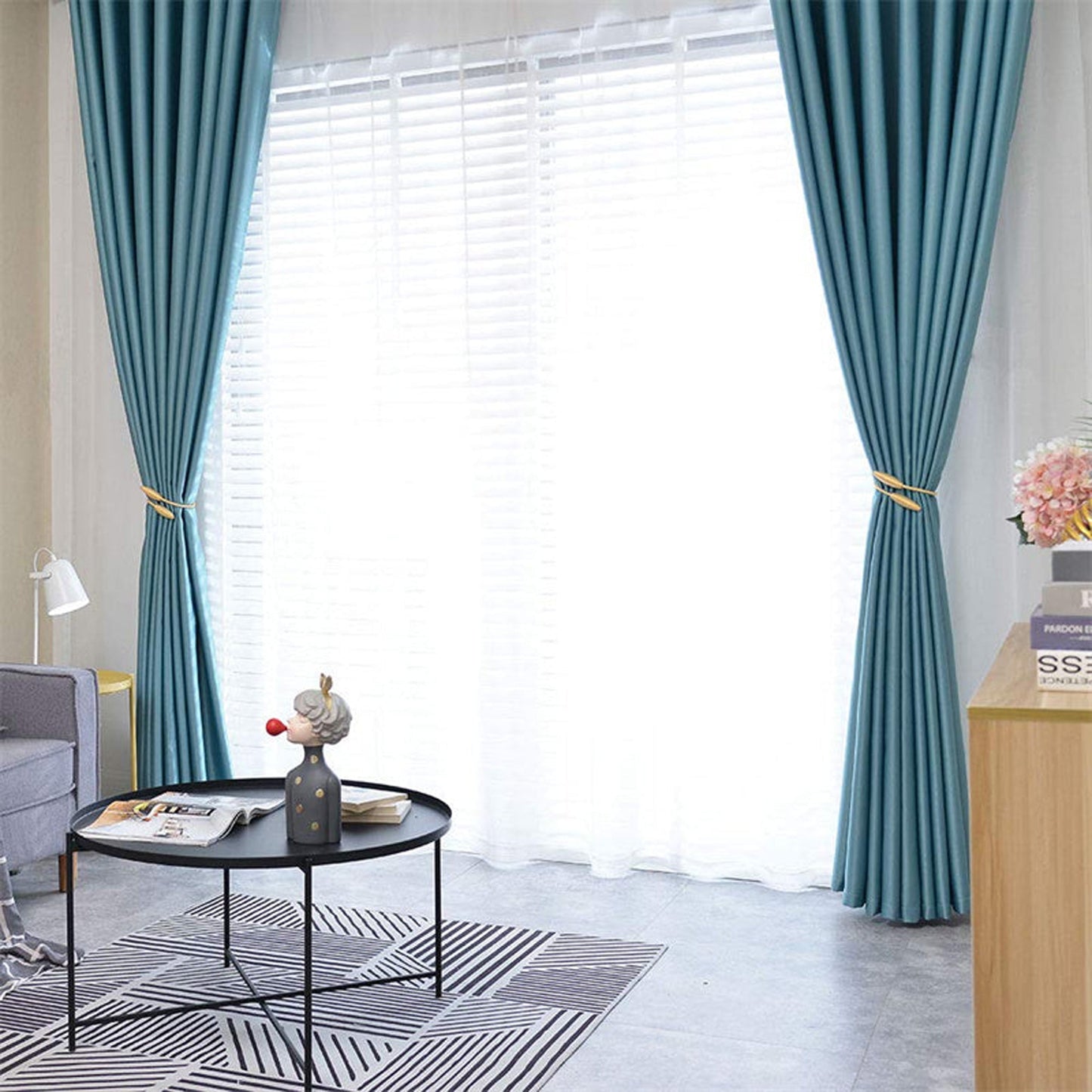 Arbitrary shape strong Curtain tiebacks