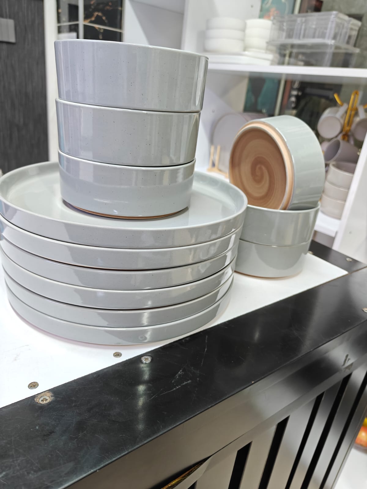 premium quality bowls and plates set C