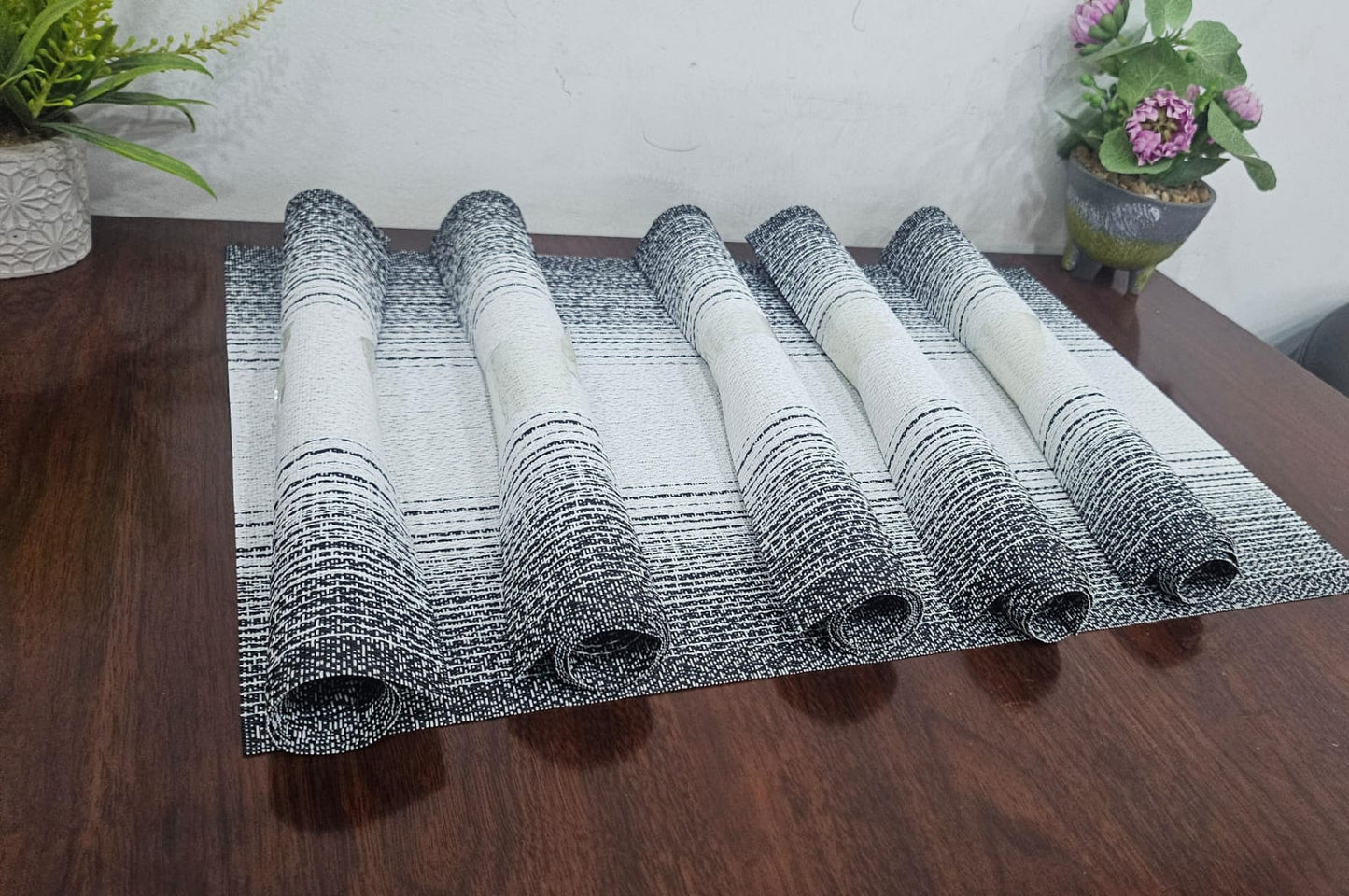 Woven PVC TABLE MATs