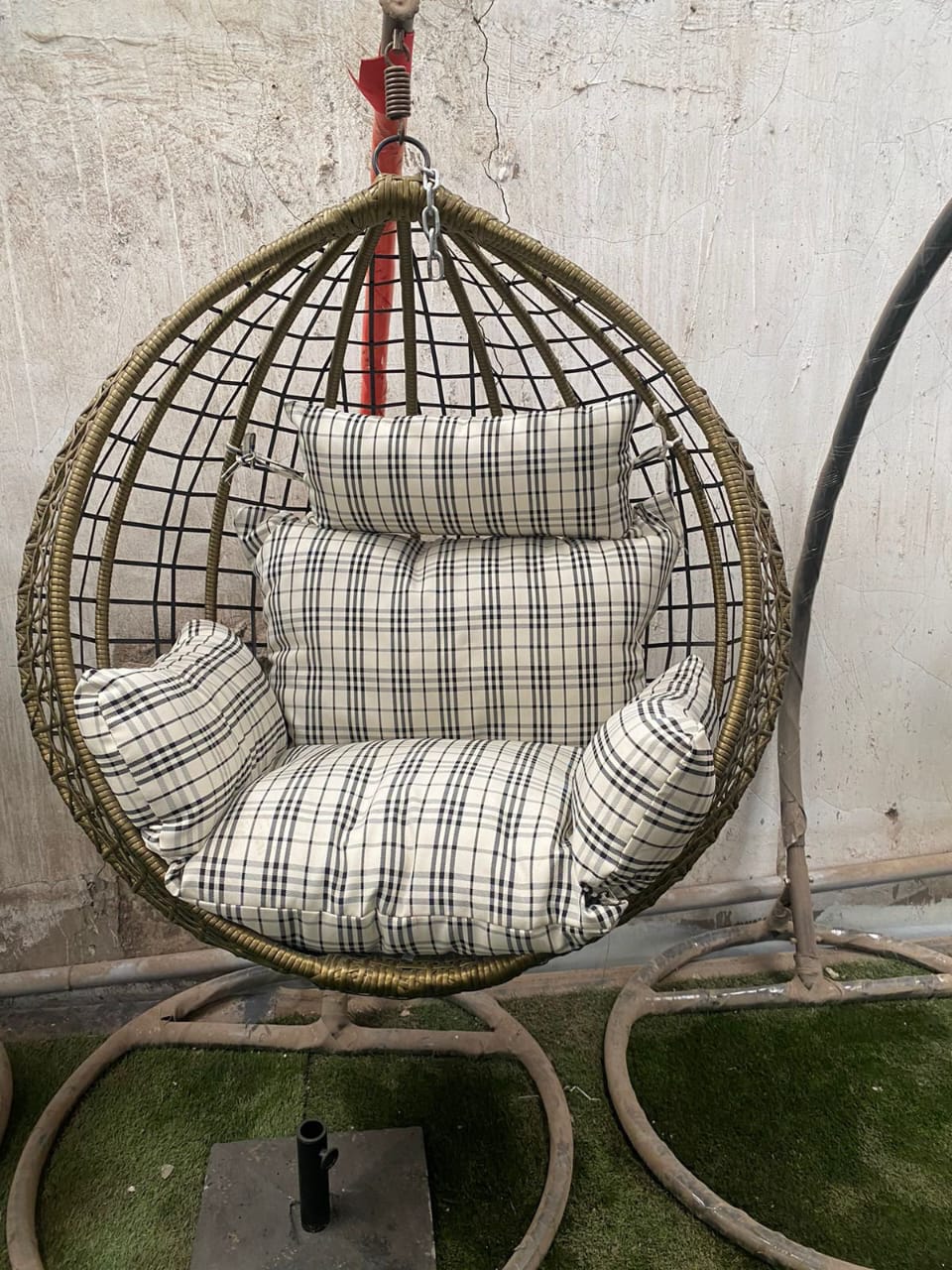 Outdoor Swing in Round