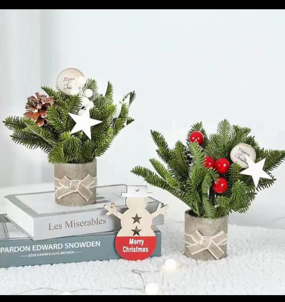 1Pcs Tabletop Exquisite Mini Christmas Tree