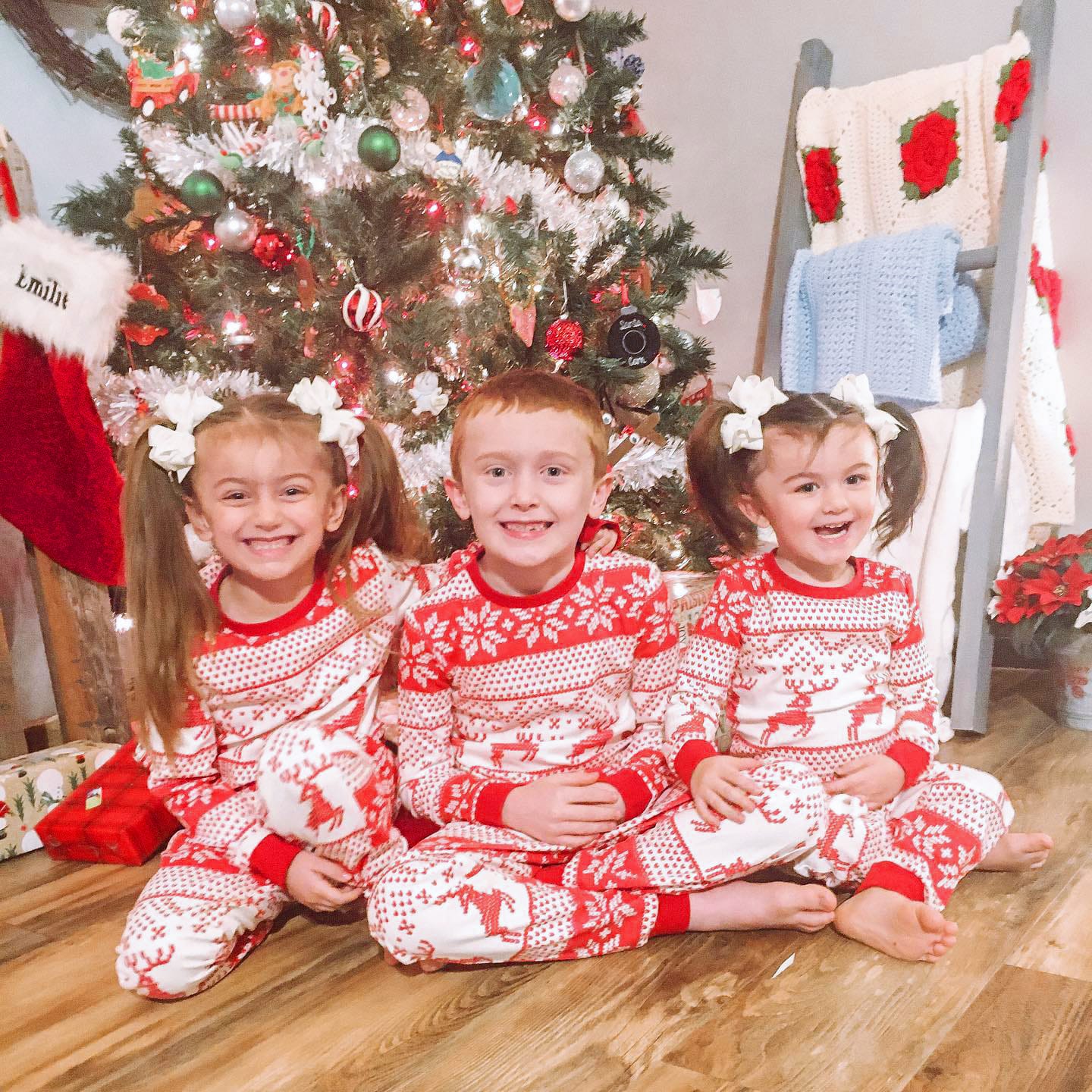 Christmas pajamas outfit for both Adults &kids pyjamas set