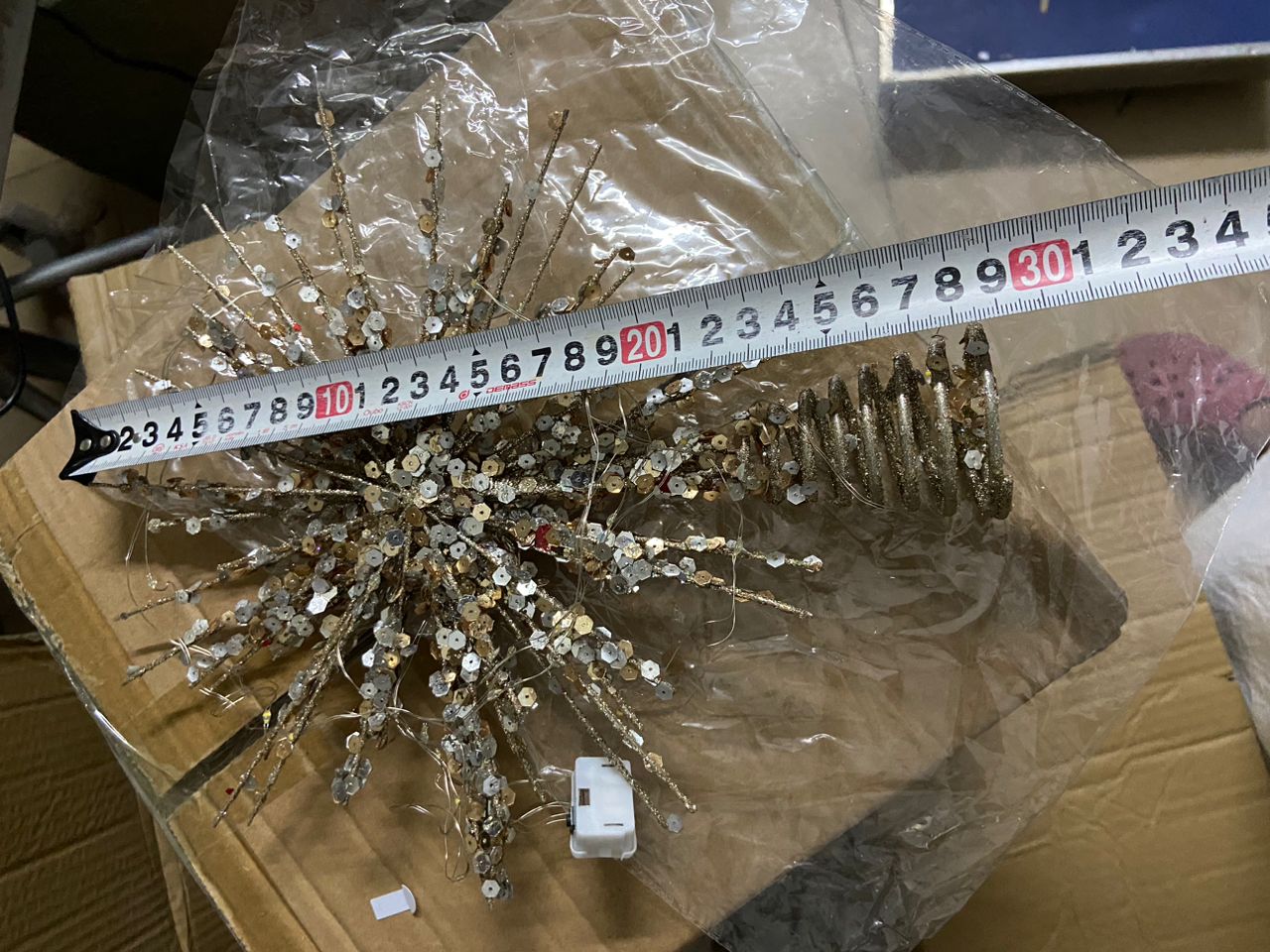 LED CRYSTAL TREE TOPPER WITH LIGHT