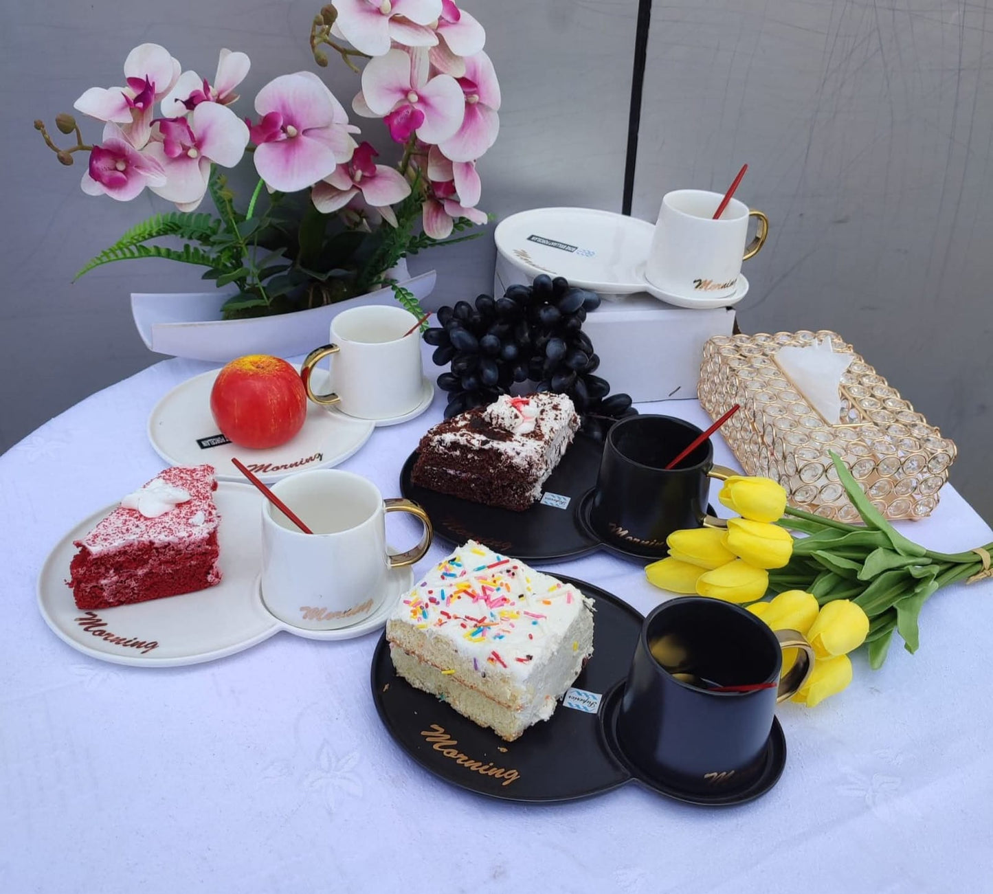 Classy cup saucer set