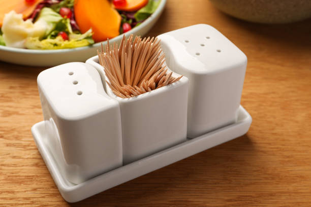 4PC CERAMIC SALT SHAKER SQUARE