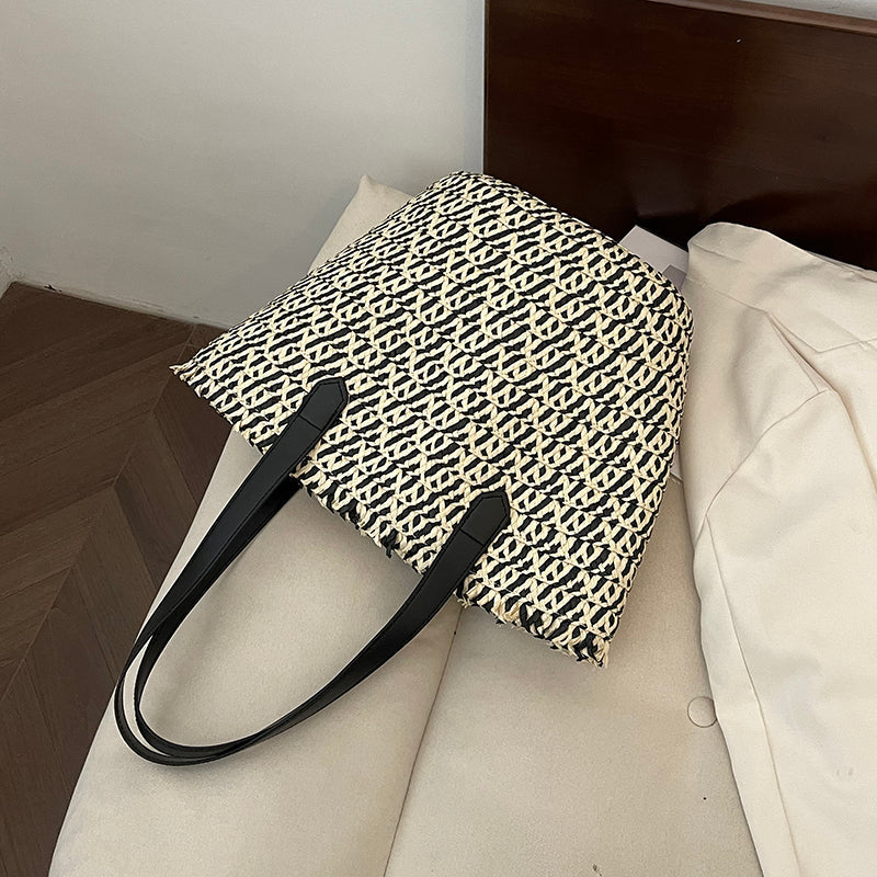 Women braided basket shoulder bag