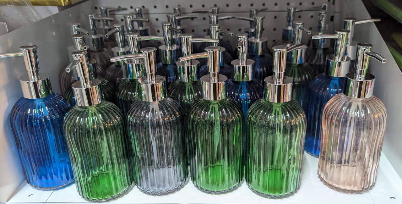 Lotion pump bottle for kitchen/ bathroom countertops / shower gel/ decorative soap dispenser