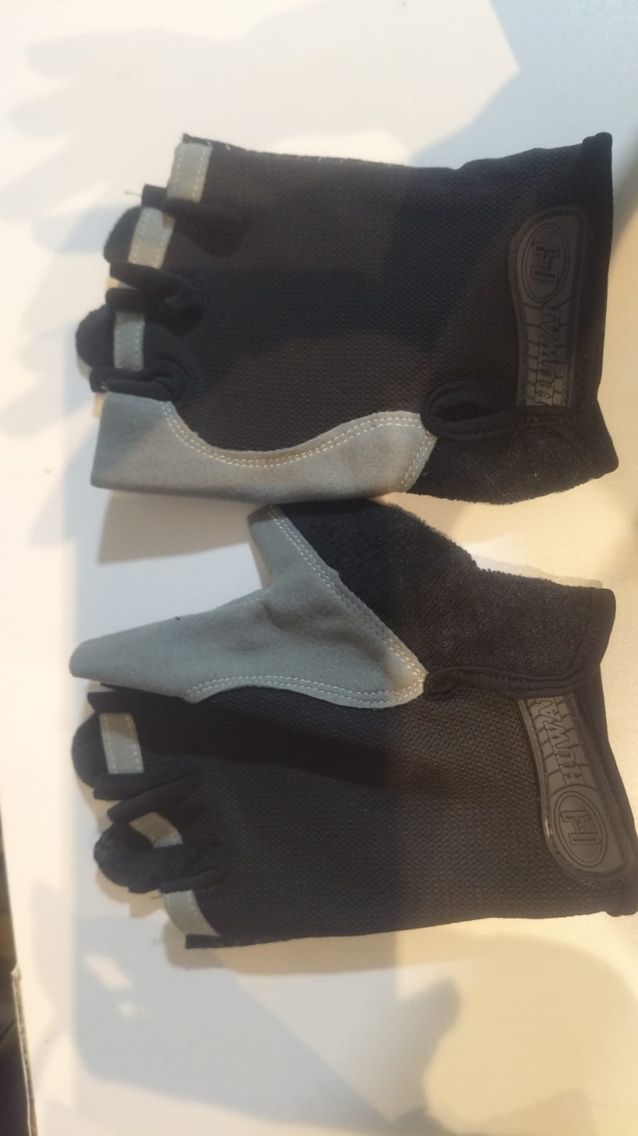 Fingerless Gym Gloves