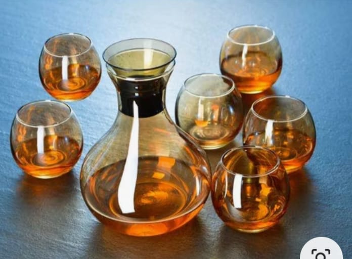 Lemon Decanter With 6 Glasses