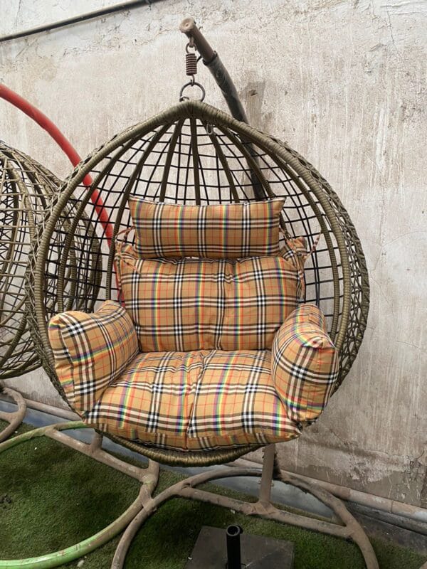 Outdoor Swing in Round