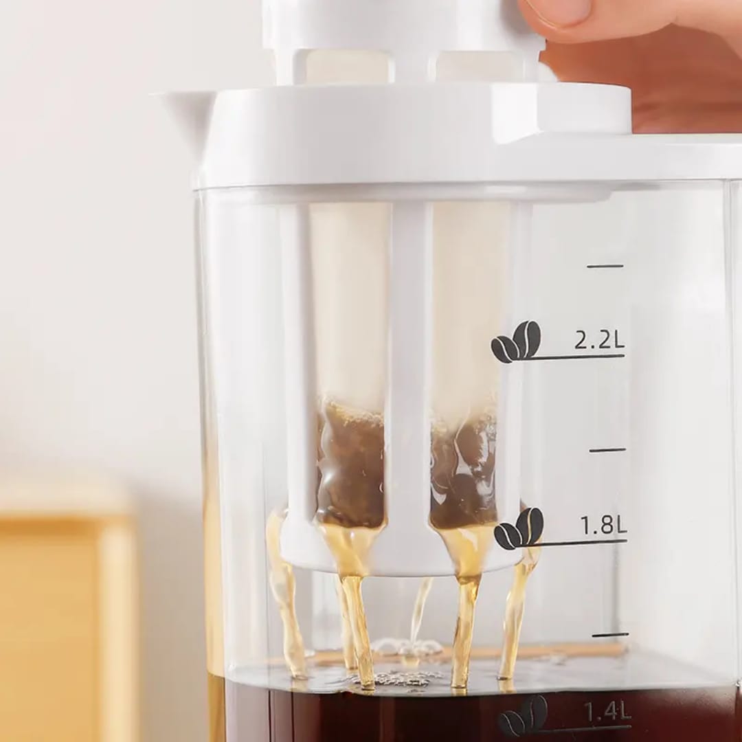 Airtight acrylic  jug