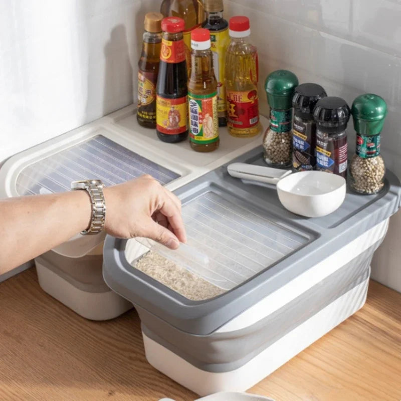 Collapsible  cereals storage container