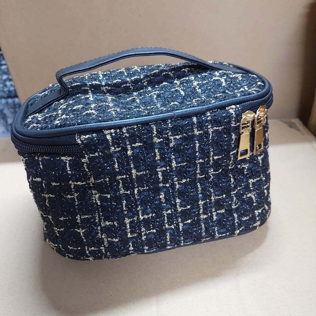 Luxury travel portable storage organizer