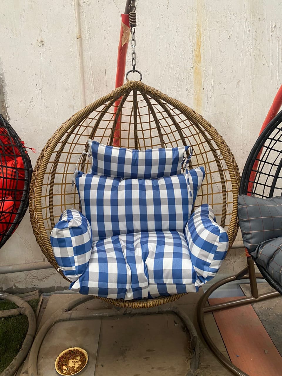 Outdoor Swing in Round