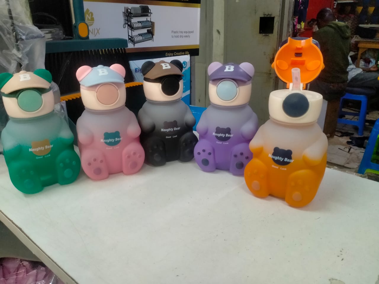 Papa Bear kids water bottle
With straw