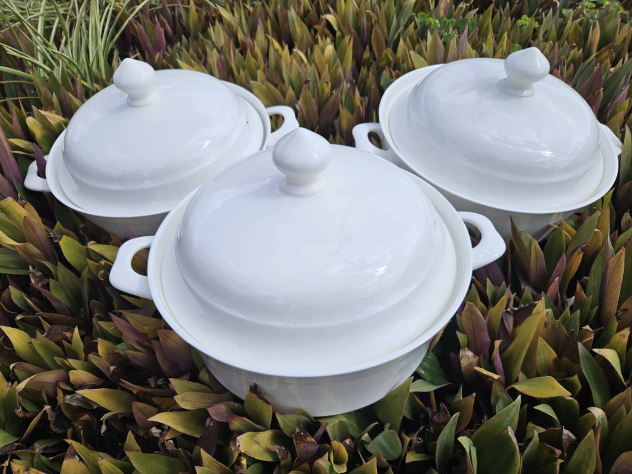 High quality ceramic serving bowl