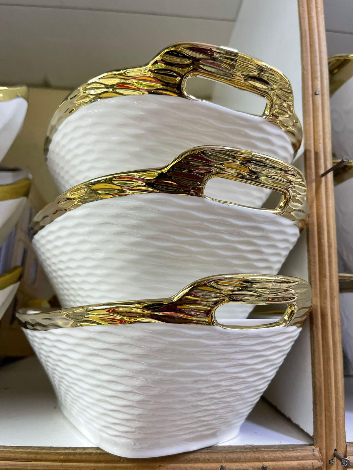 Elegant and simple serving dishes