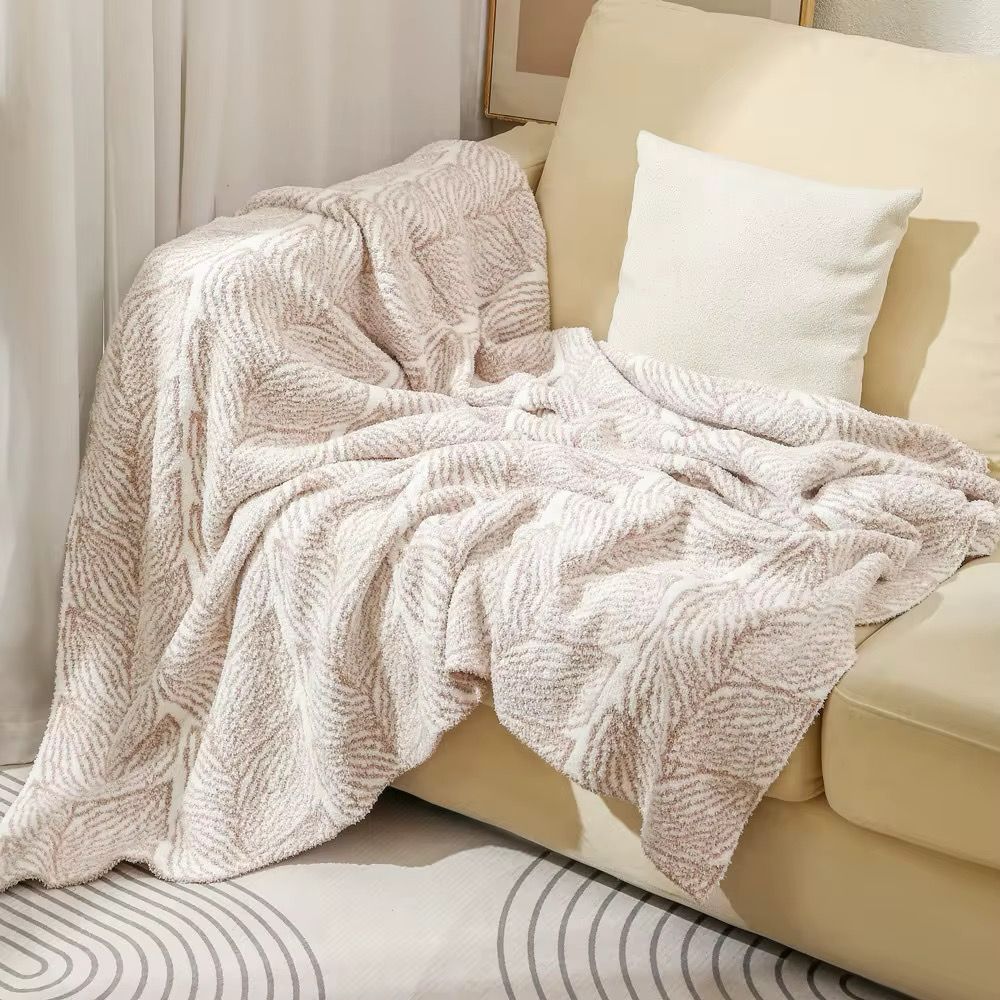 Leaf pattern micro fiber throw blanket
