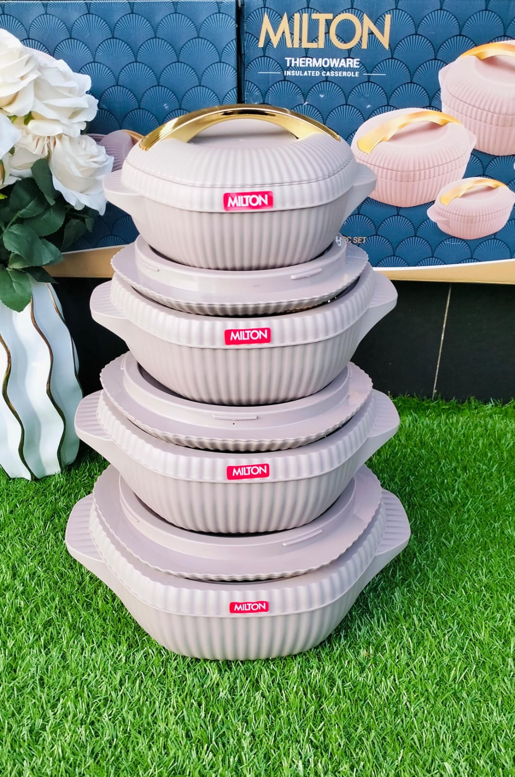 4pcs Luxurious Insulated Hotpot