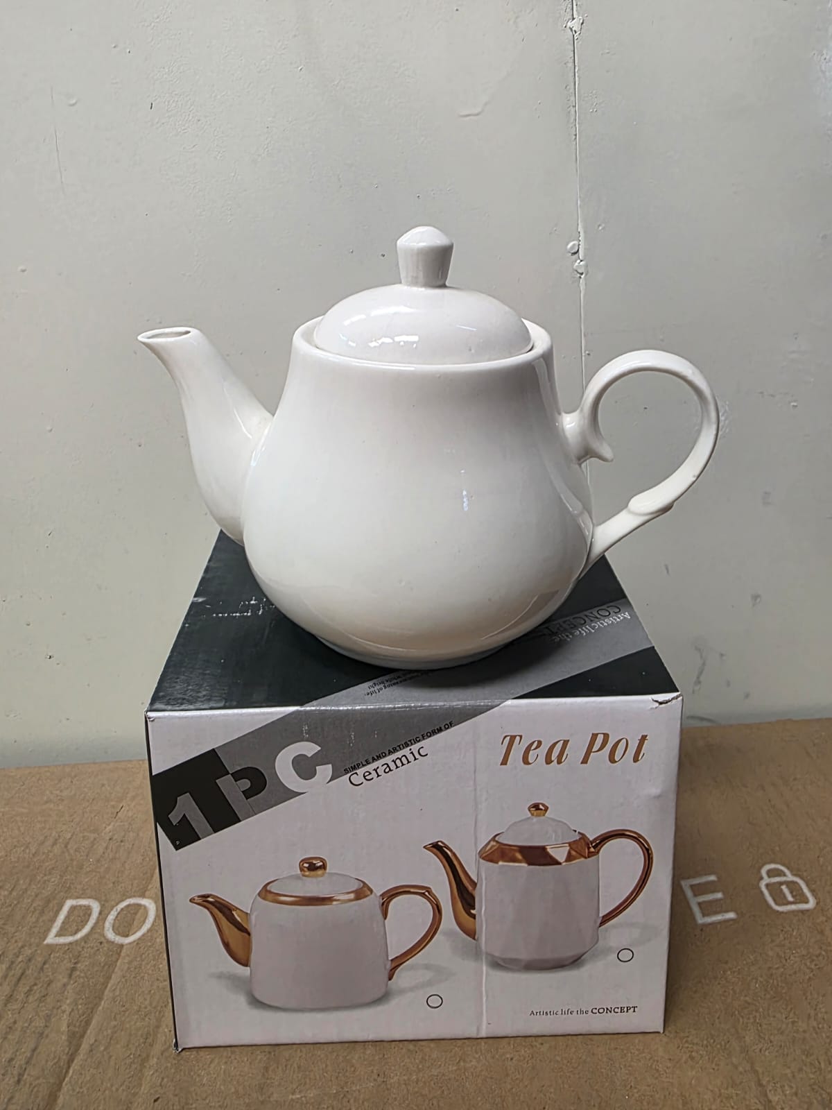 Ceramic  tea pot