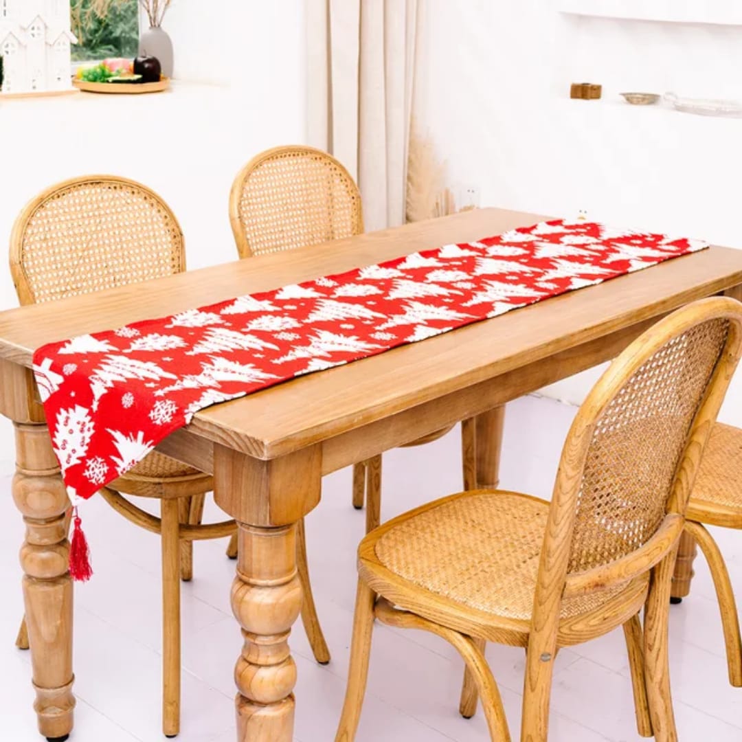 Christmas Knitted Fabric Tablecloth Runner
