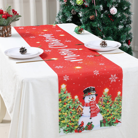 Christmas table runners with 5 table mats