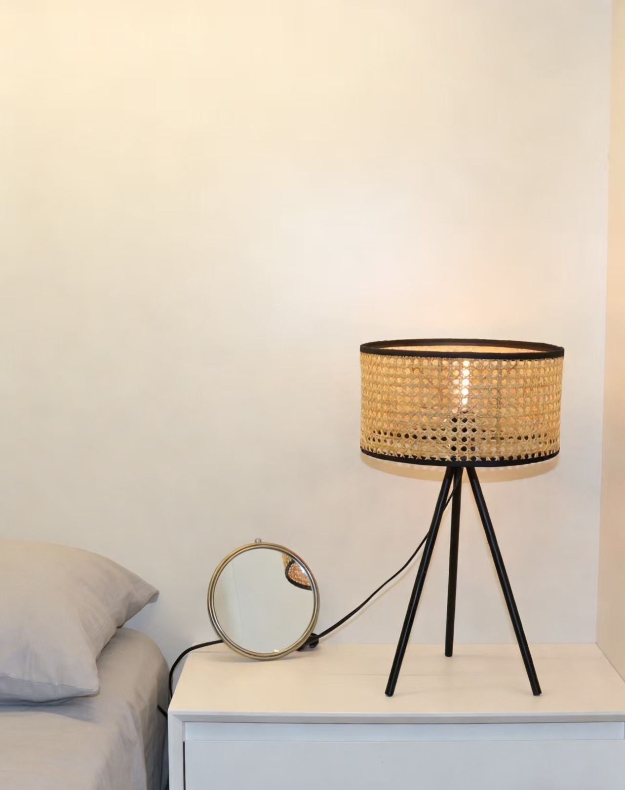 Rattan Tripod Table Lamp