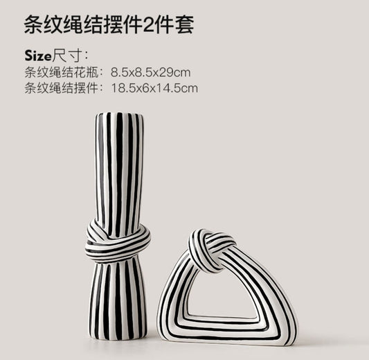 Monochrome Knot Vase