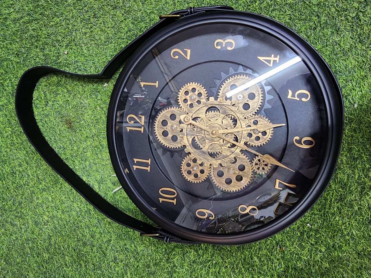 40cm luxury clock with rotating gears and hanging belt