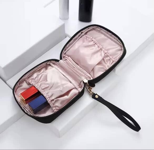 Waterproof mini pads pouch