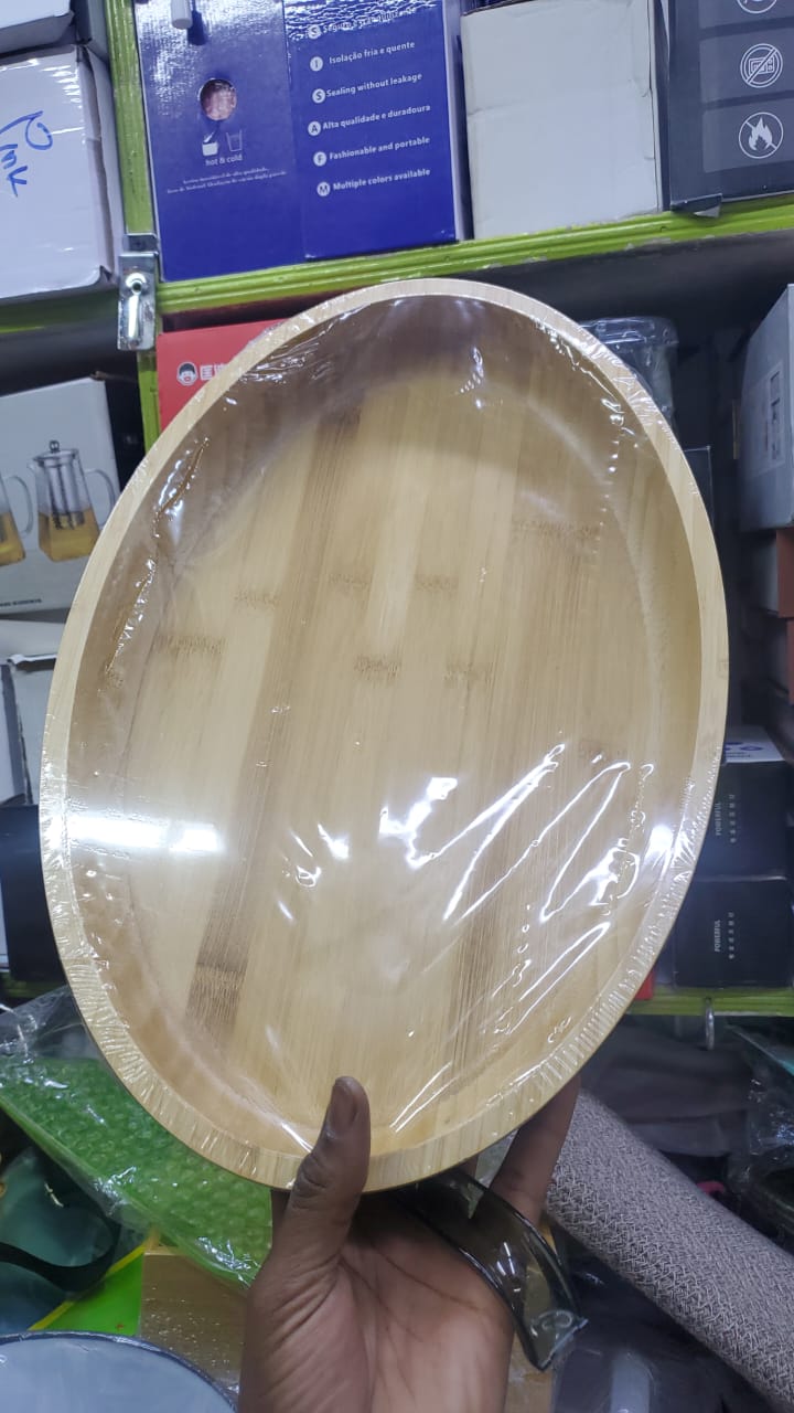 Oval serving plate/salad bowl