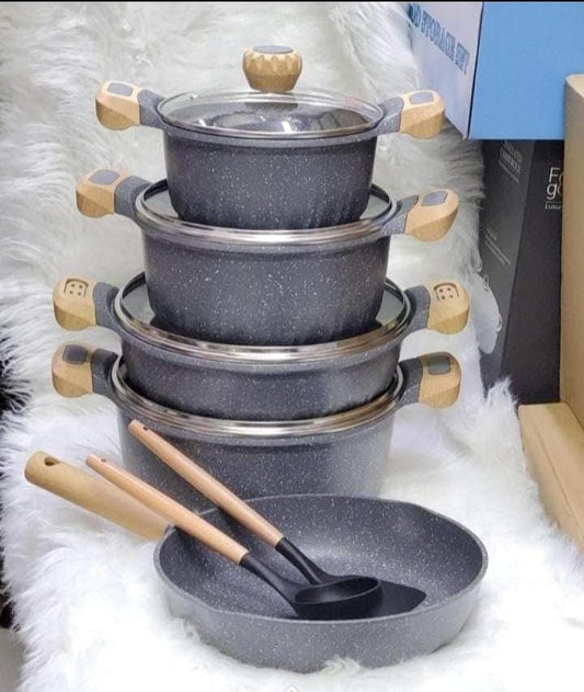 11pcs Heavy duty cookware with bamboo handle set