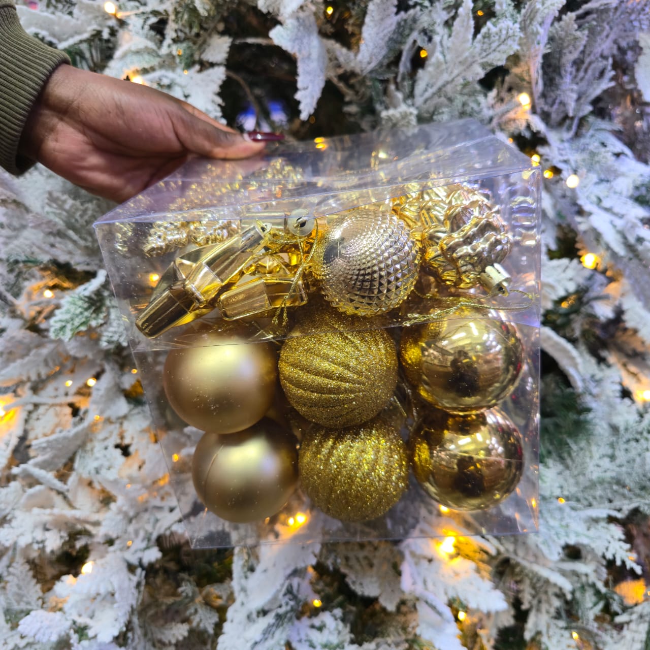 31pcs Assorted Christmas Decor